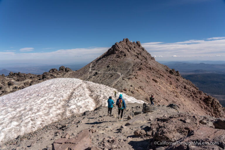 Hiking Lassen Peak: Lassen Volcanic National Park