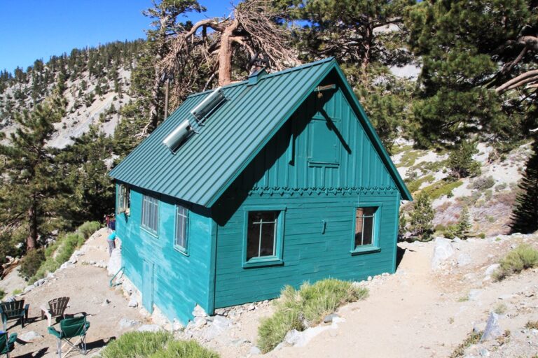 Hiking the Mt Baldy Summit & Eating at Top of the Notch Restaurant