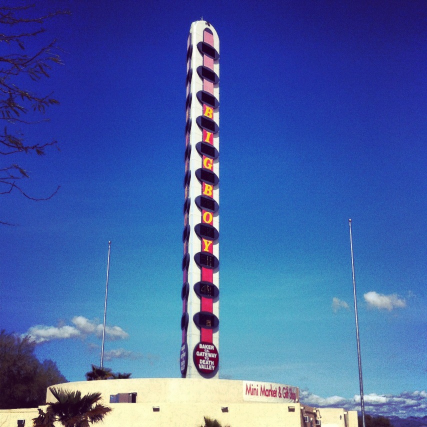 World's Tallest Thermometer in Baker - California Through My Lens