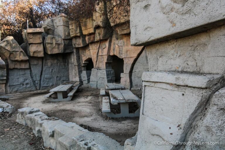 Old LA Zoo in Griffith Park: An Abandoned Zoo