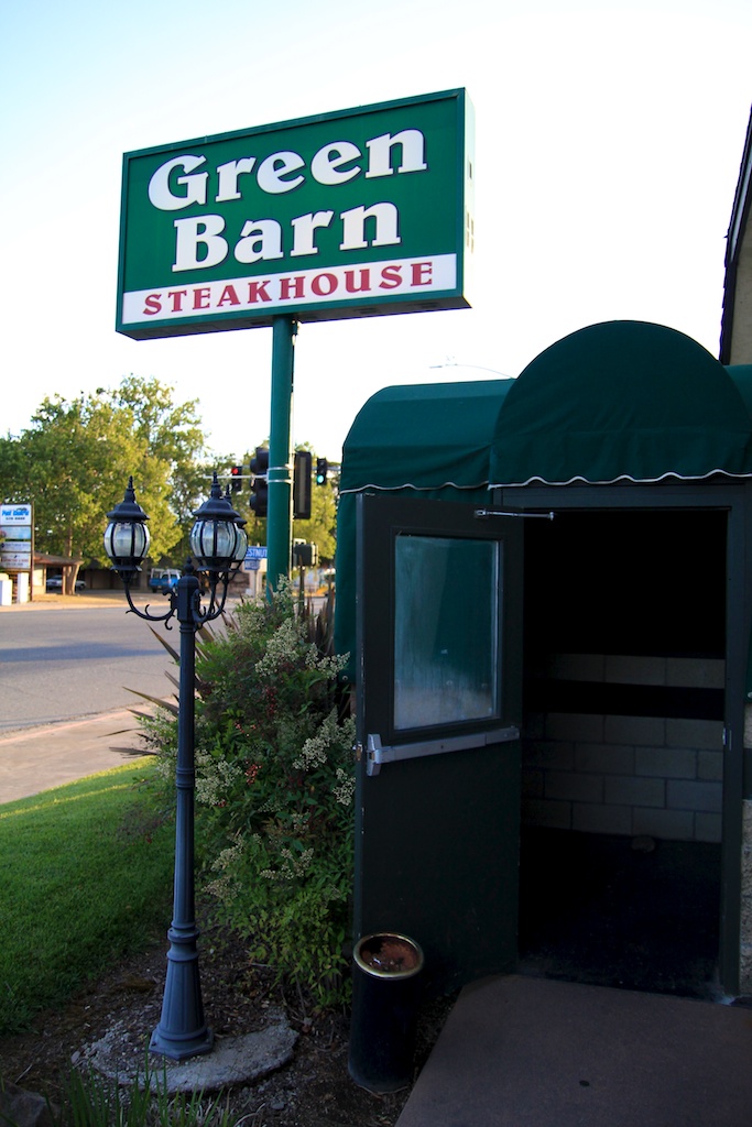 The Green Barn Steakhouse Prime Rib In Red Bluff California