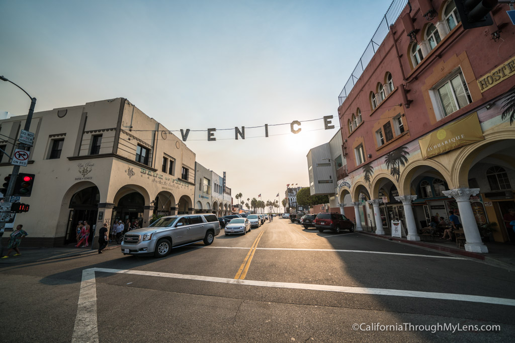 Venice Beach Boardwalk Shops, Food, Art & Street Performers