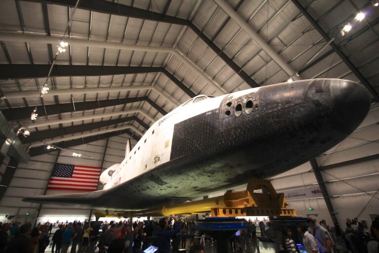 Endeavour Space Shuttle: California Science Center