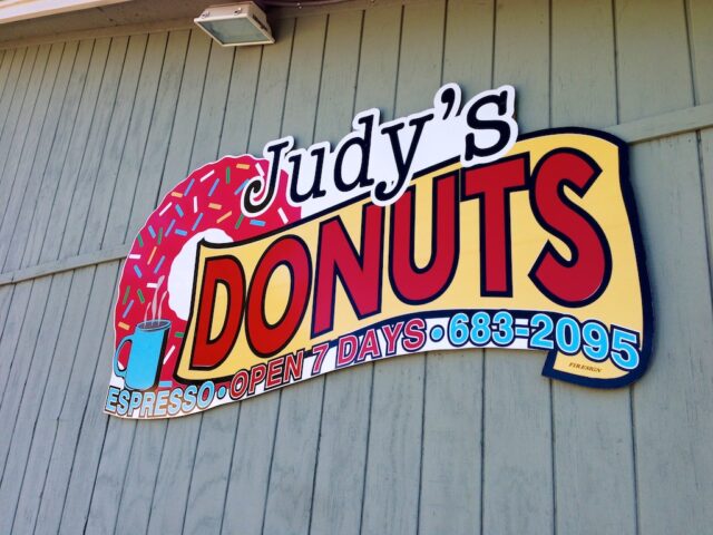 Judys Donuts Oakhurst 1