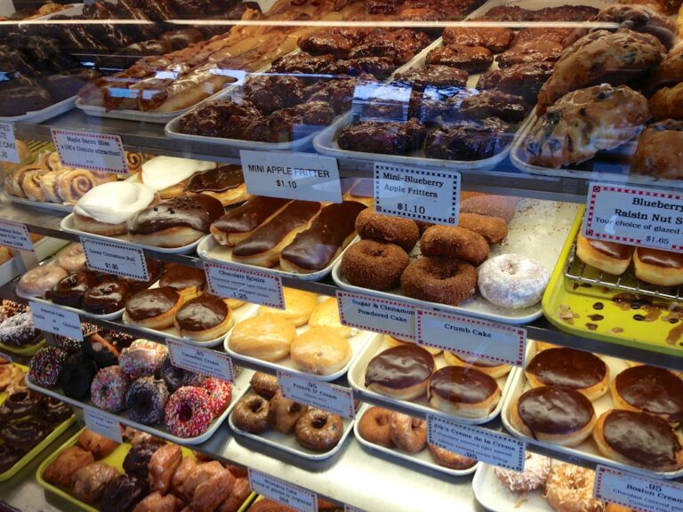 Dk Donuts and Bakery in Santa Monica