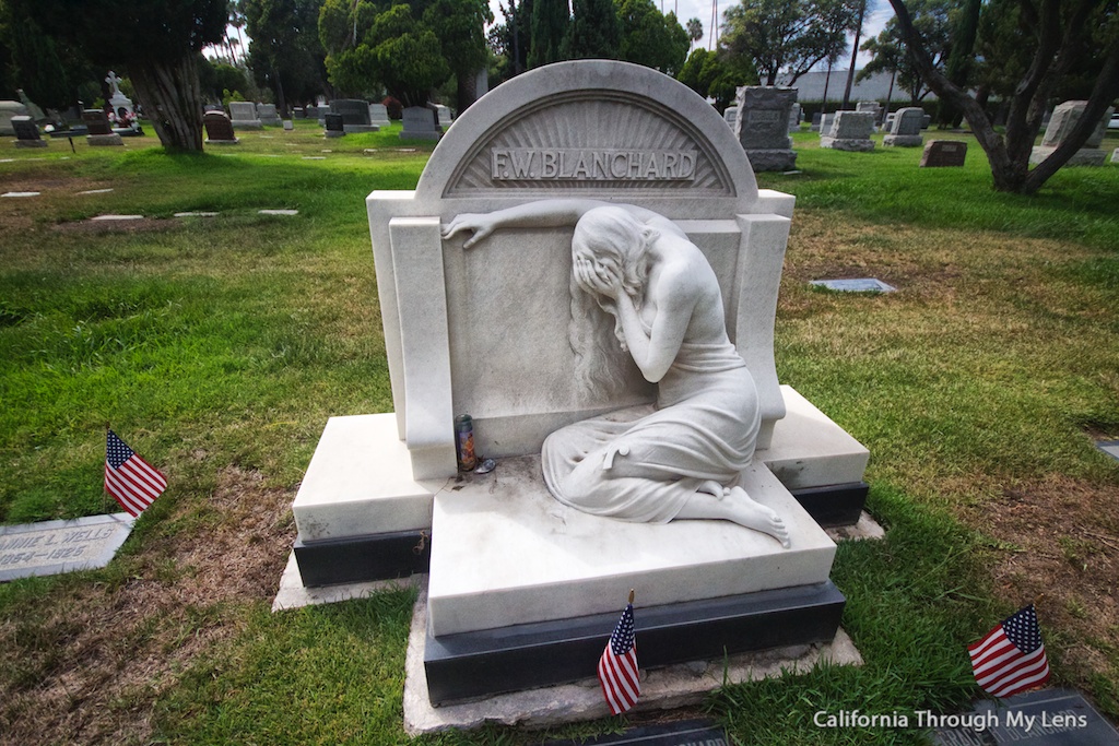 famous grave tour hollywood forever