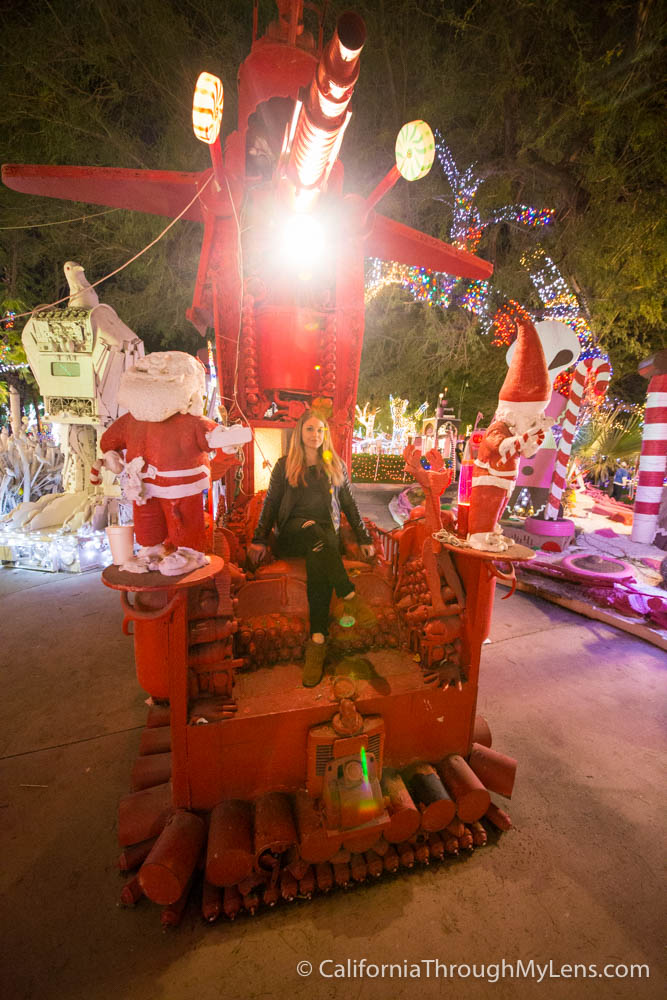 RoboLights in Palm Springs: Craziest Christmas Light Display You&#039;ll Ever Go To - California