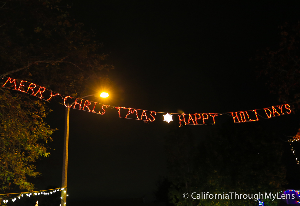 Thoroughbred St Christmas Lights in Rancho Cucamonga California