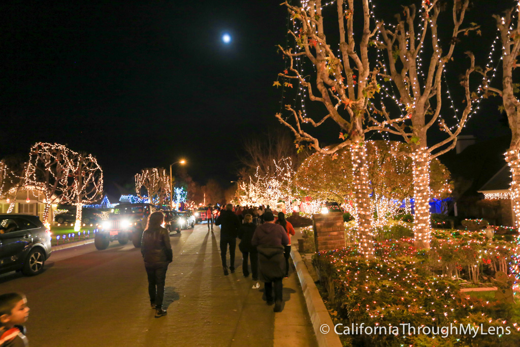 Thoroughbred St Christmas Lights in Rancho Cucamonga California