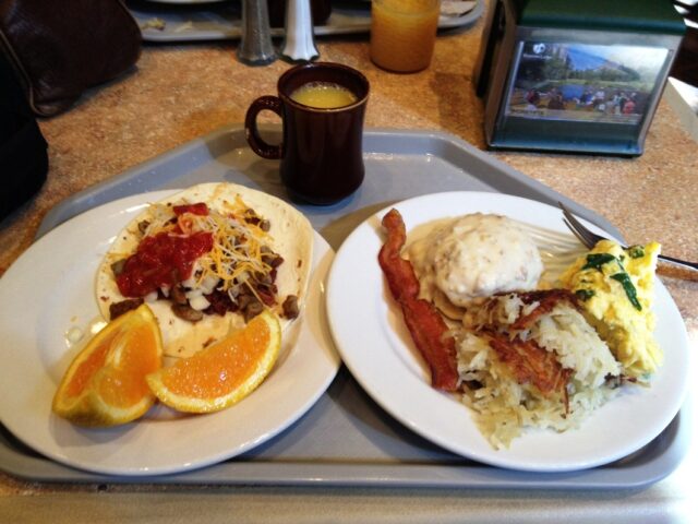 Curry-Breakfast-Buffet