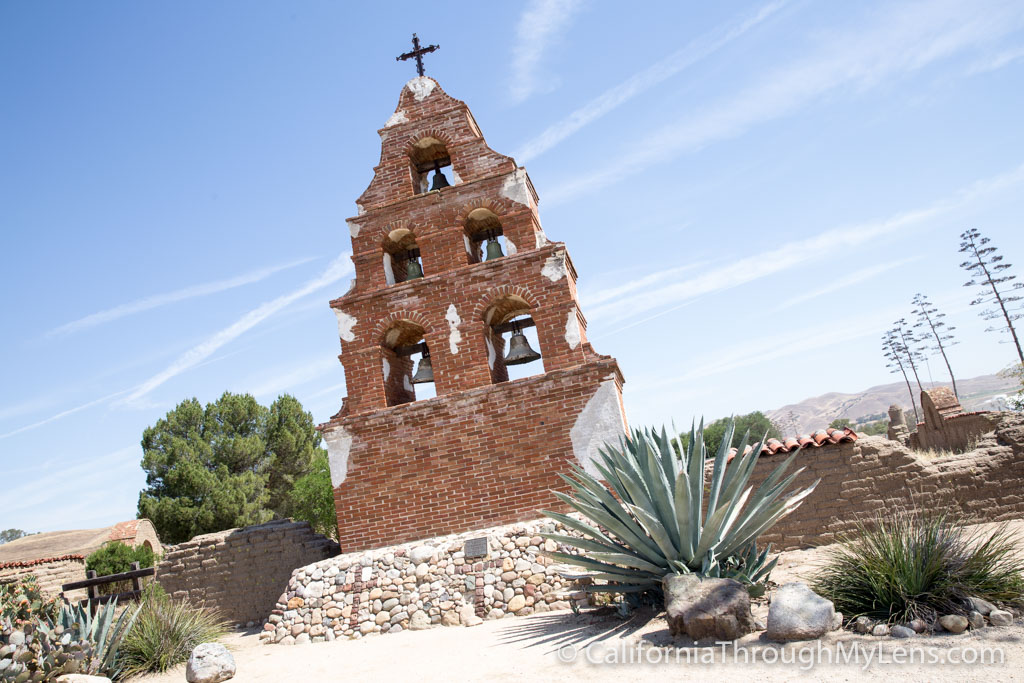 San Miguel Arcángel - California Mission Guide