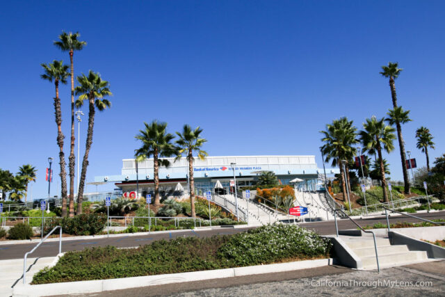 dodger stadium entrance