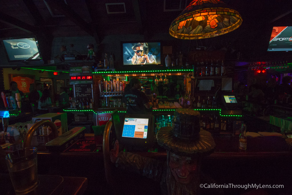 Turtle Racing at Brennans in Marina Del Rey - California Through My Lens