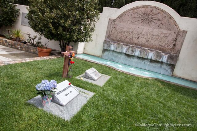 cesar chavez grave