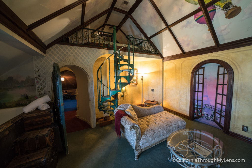 Victorian Mansion Bed And Breakfast: 50's Suite In Los Alamos ...