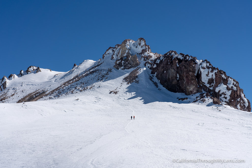 Hiking Mt Shasta via the Avalanche Gulch Trail - California Through My Lens