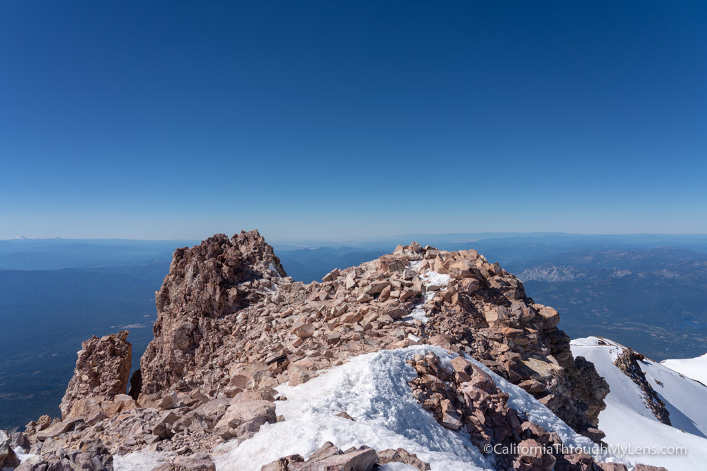 Hiking Mt Shasta via the Avalanche Gulch Trail - California Through My Lens