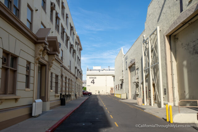 paramount studio tour what do you see